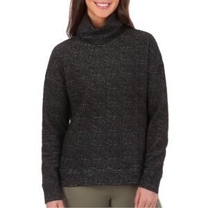 The American Outdoorsman woman pullover